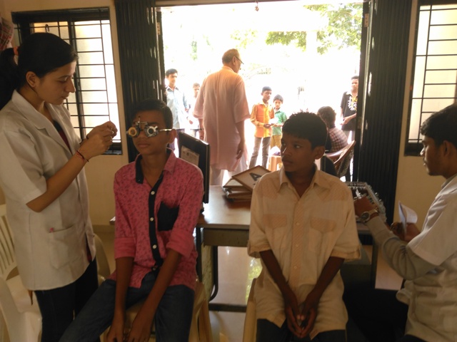 13 aug 2016 eye checkup ashramshala
